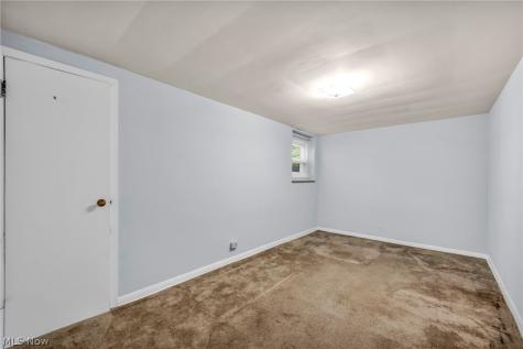 9903 Edgewater Drive Cleveland OH 44102