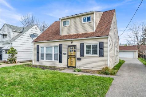 17401 Wayne Drive Cleveland OH 44128
