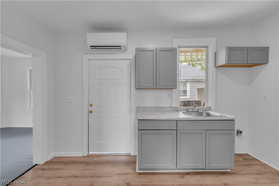 5011 Clark Avenue Cleveland OH 44102