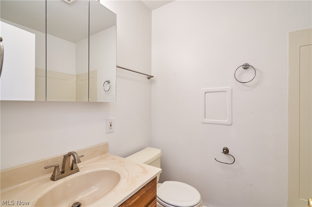 1056 Endicott Drive Akron OH 44313