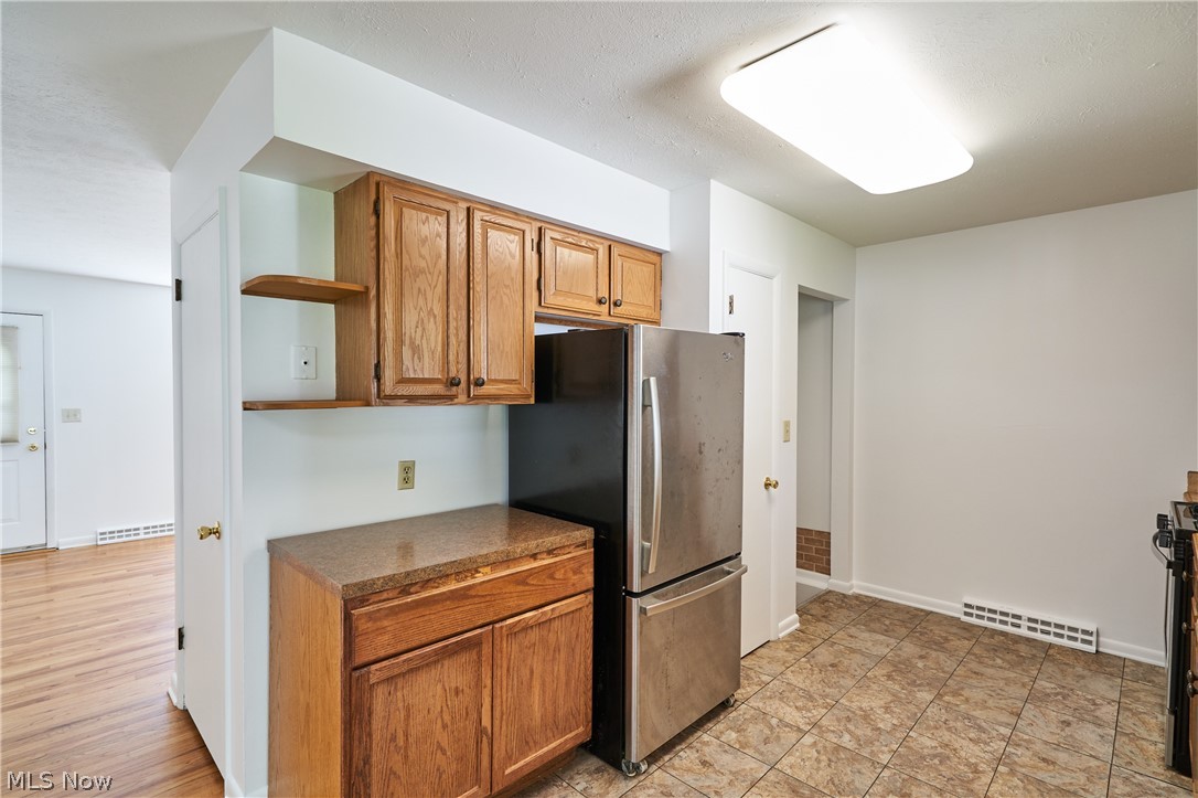 1056 Endicott Drive Akron OH 44313
