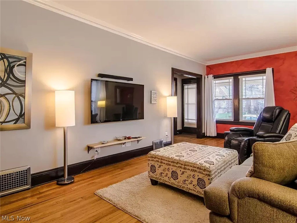 1551 Maple Road Cleveland Heights OH 44121