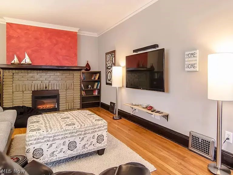 1551 Maple Road Cleveland Heights OH 44121
