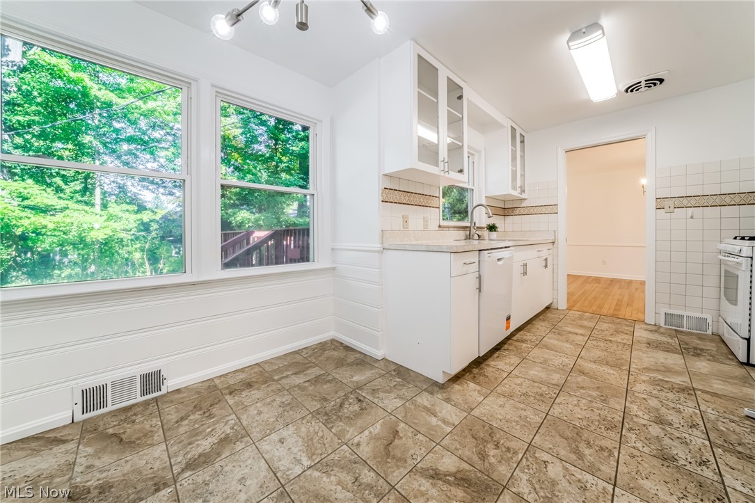 23509 Beachwood Boulevard Beachwood OH 44122