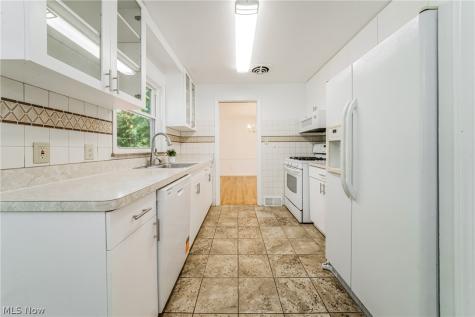 23509 Beachwood Boulevard Beachwood OH 44122
