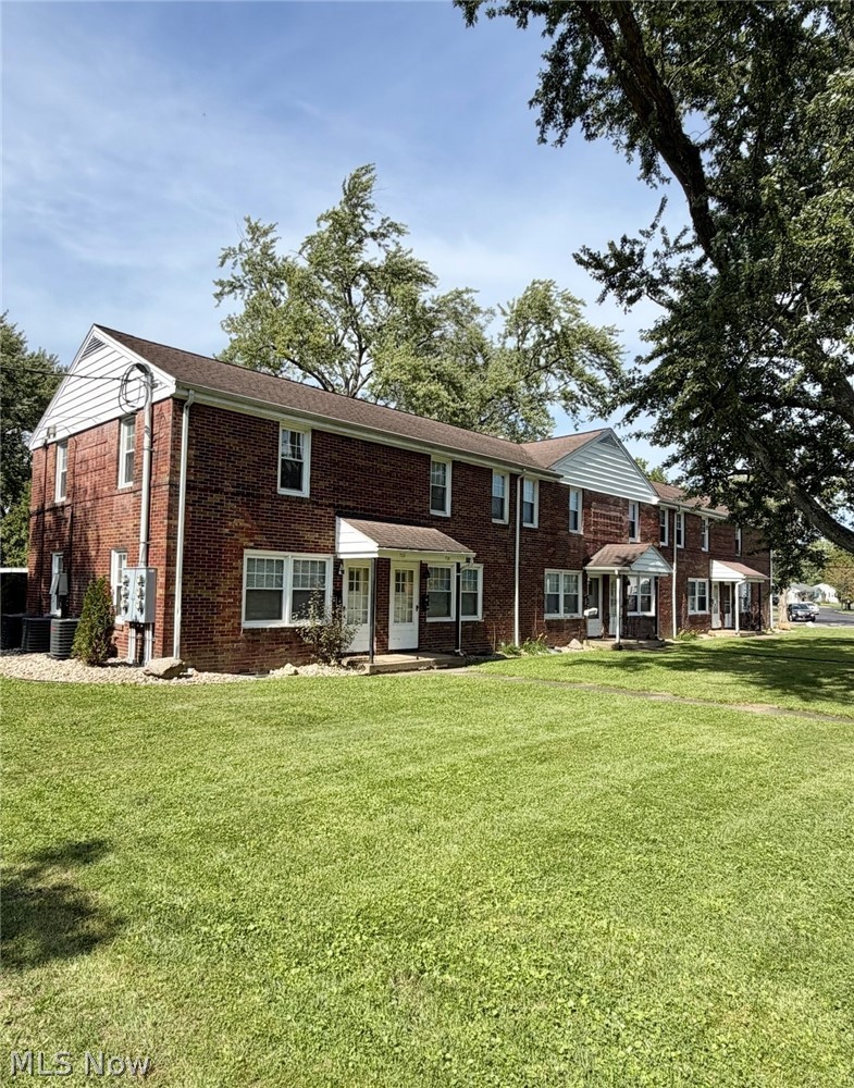736 West Street Niles OH 44446