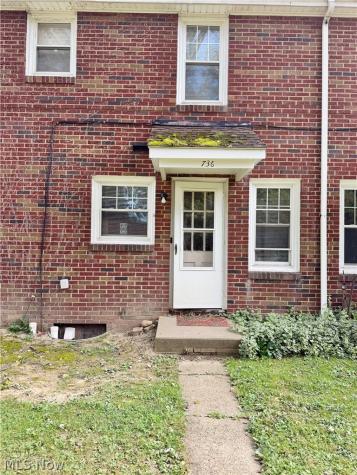 736 West Street Niles OH 44446