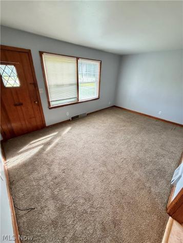 736 West Street Niles OH 44446