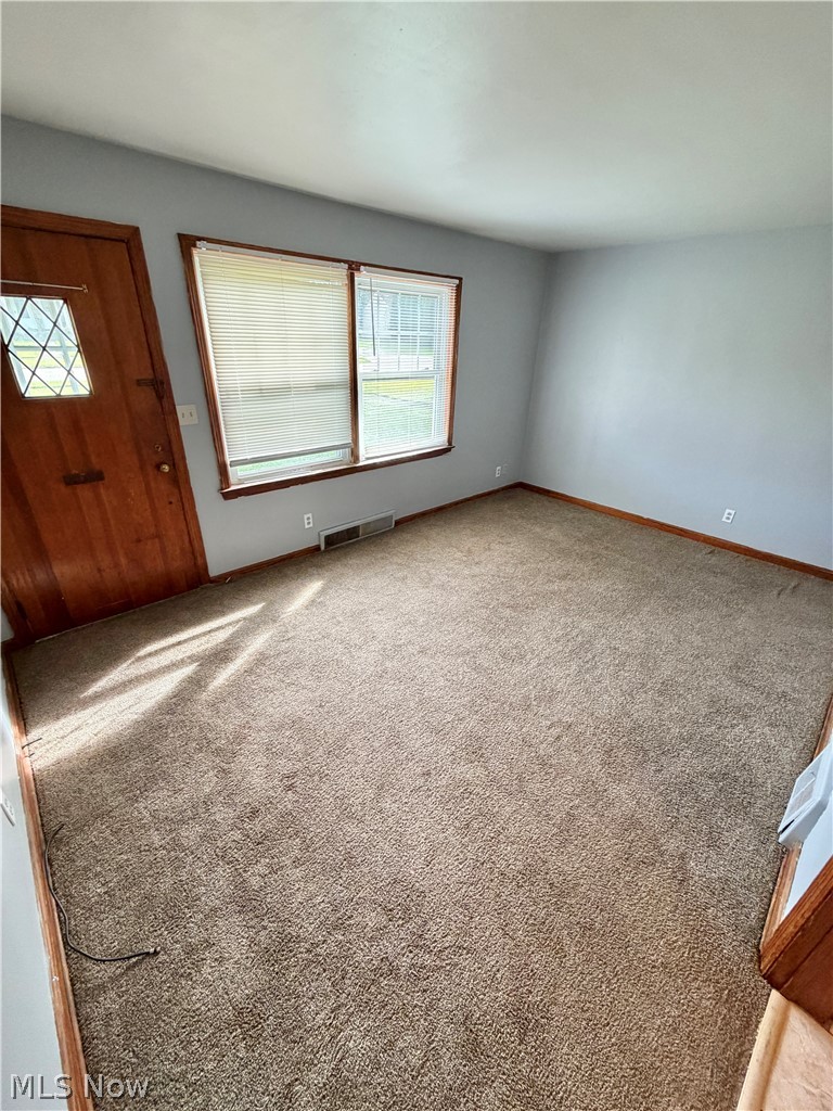 736 West Street Niles OH 44446