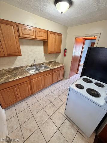 736 West Street Niles OH 44446