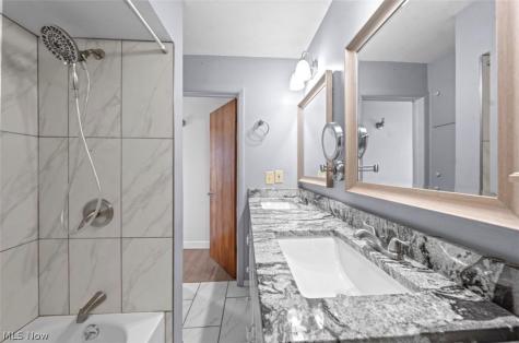 5119 W 5th Street Brooklyn Heights OH 44131