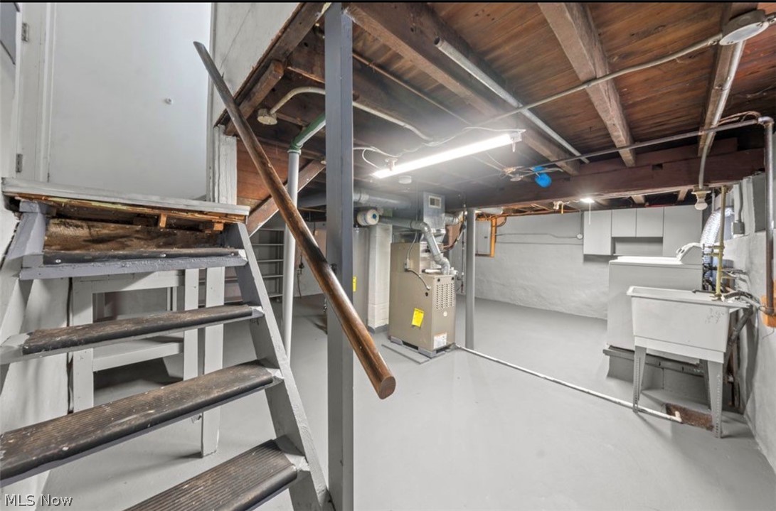 5119 W 5th Street Brooklyn Heights OH 44131