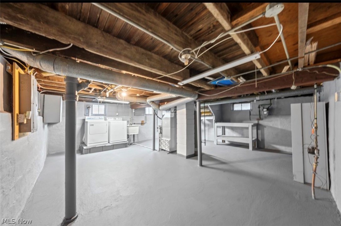 5119 W 5th Street Brooklyn Heights OH 44131