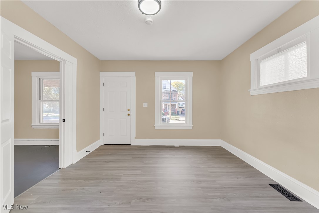 3865 W 16th Street Cleveland OH 44109