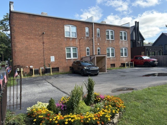 1745 W 31st Place Cleveland OH 44113
