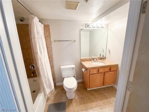 2222 Detroit Avenue Cleveland OH 44113