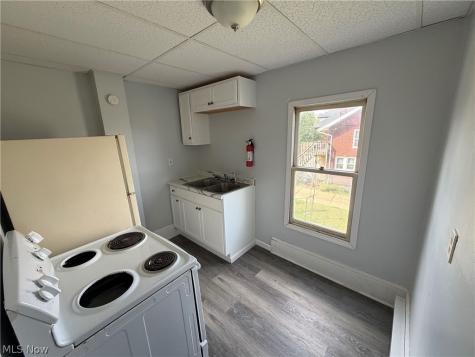 1103 Walnut Avenue NE Canton OH 44704