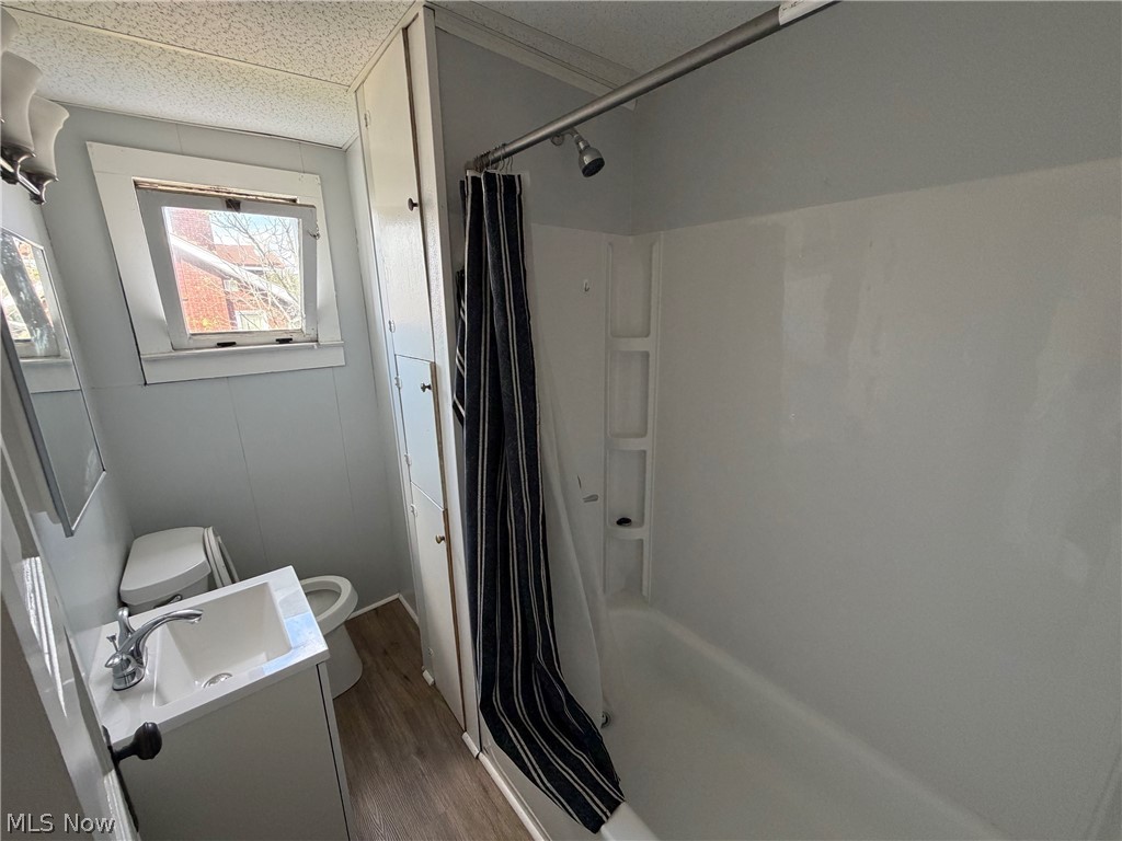1103 Walnut Avenue NE Canton OH 44704