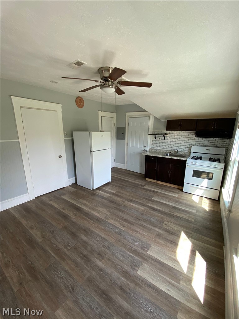 3295 W 50th Street Cleveland OH 44102