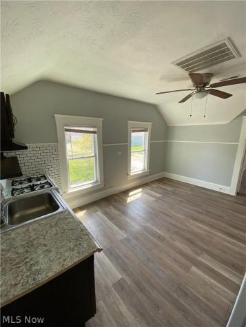 3295 W 50th Street Cleveland OH 44102