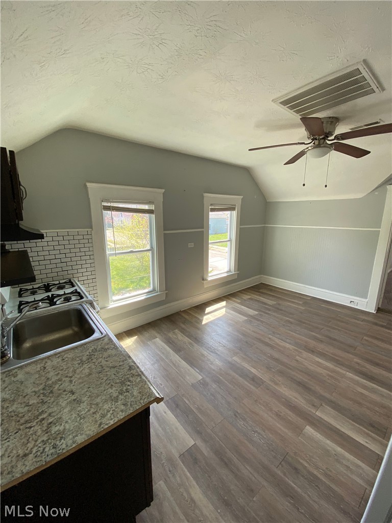 3295 W 50th Street Cleveland OH 44102