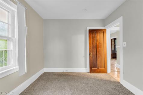 1467 Larchmont Road Cleveland OH 44110