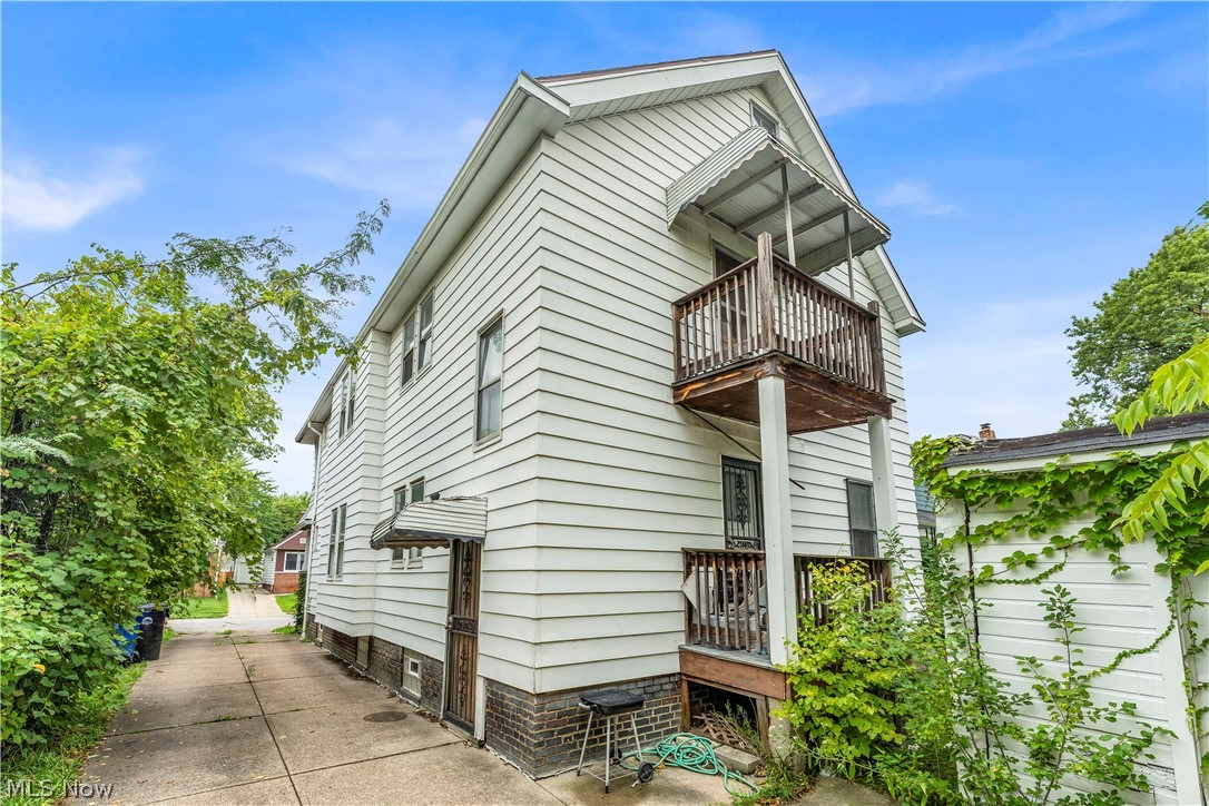 1467 Larchmont Road Cleveland OH 44110