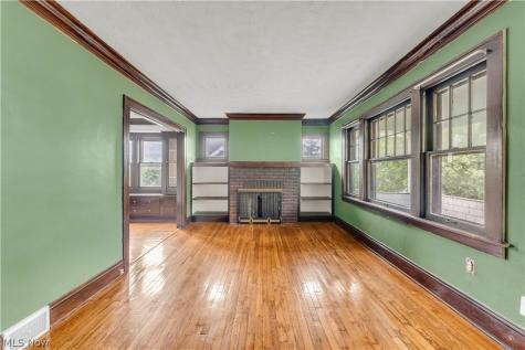 1467 Larchmont Road Cleveland OH 44110