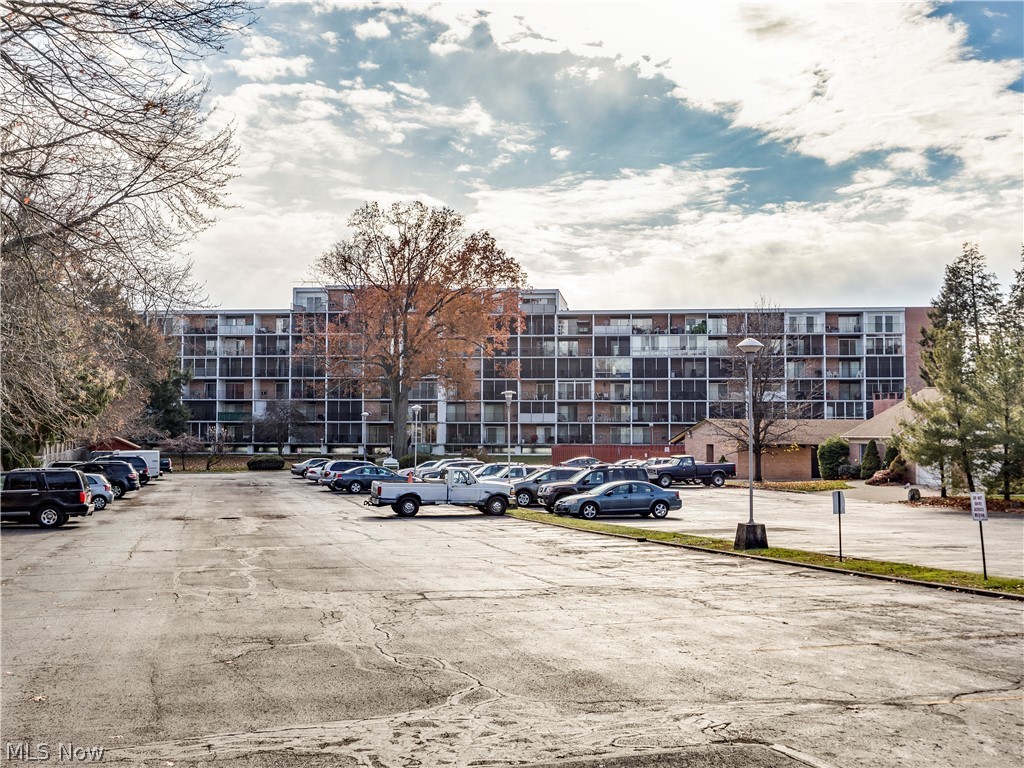 2331 E Market Street Akron OH 44312