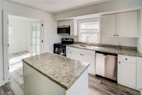 1548 Biltmore Road Lyndhurst OH 44124