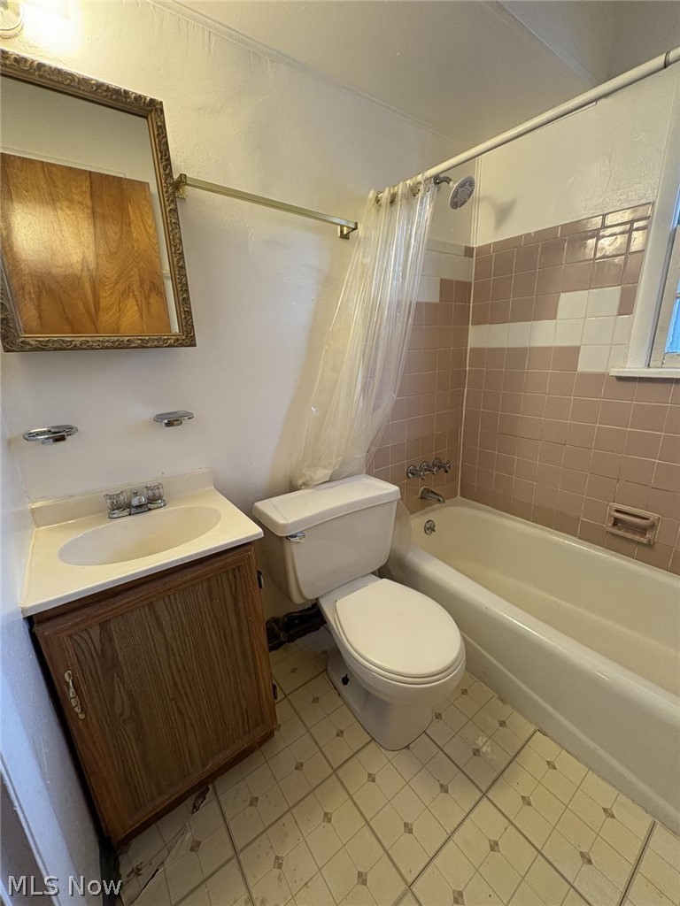 3055 Hadley Avenue Liberty OH 44505