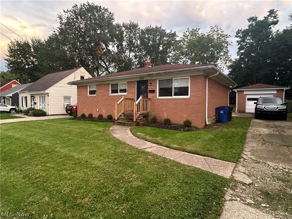 11911 Longmead Avenue Cleveland OH 44135