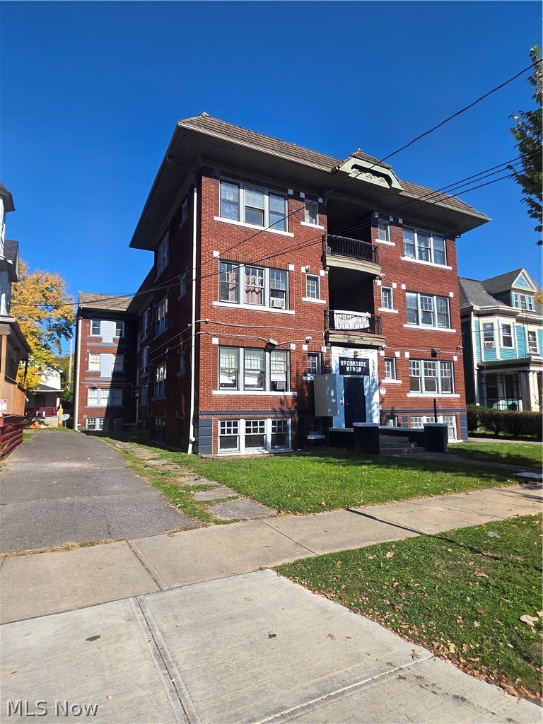 3308 Archwood Avenue Cleveland OH 44109