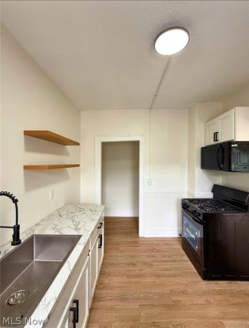 3308 Archwood Avenue Cleveland OH 44109
