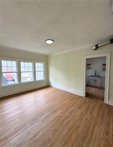 3308 Archwood Avenue Cleveland OH 44109