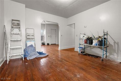 15416 Waterloo Road Cleveland OH 44110