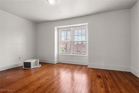 15416 Waterloo Road Cleveland OH 44110