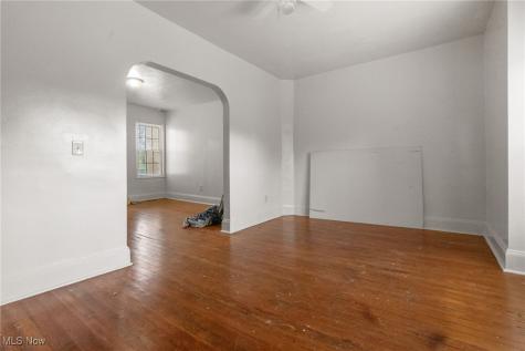 15416 Waterloo Road Cleveland OH 44110