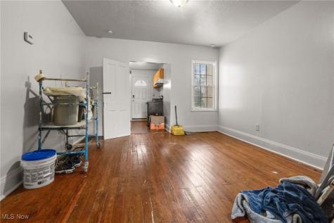 15416 Waterloo Road Cleveland OH 44110