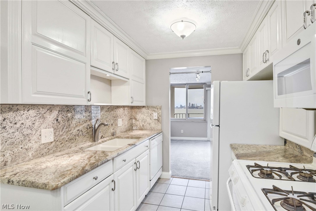 12900 Lake Avenue Lakewood OH 44107