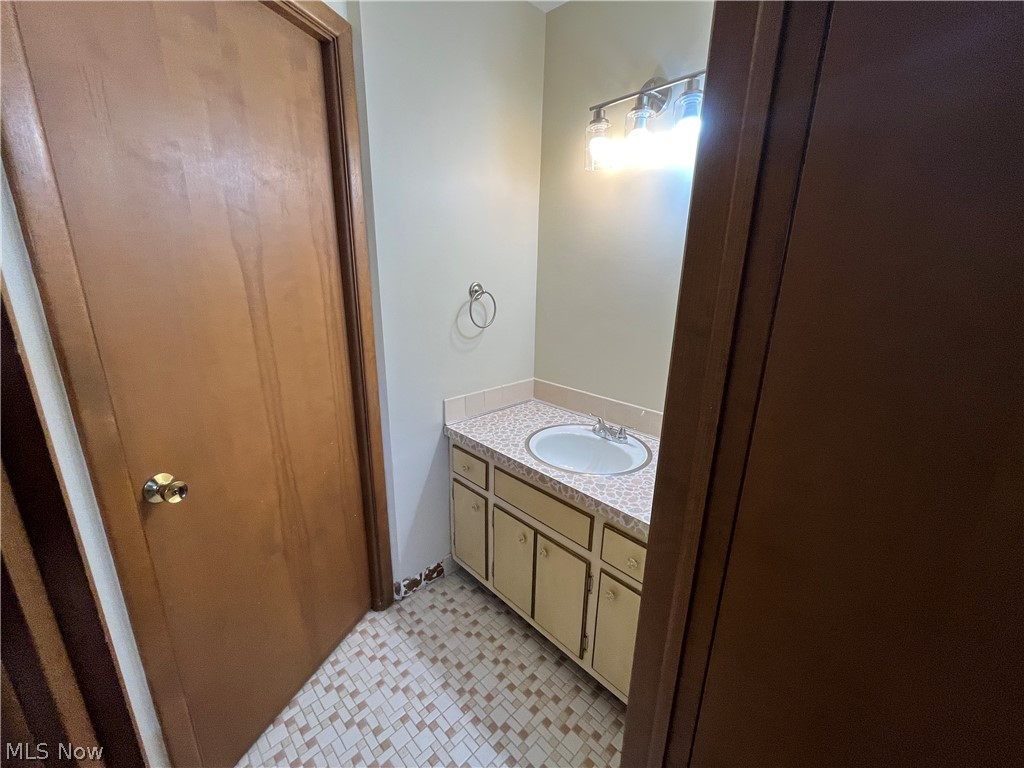 14741 Indian Creek Drive Middleburg Heights OH 44130