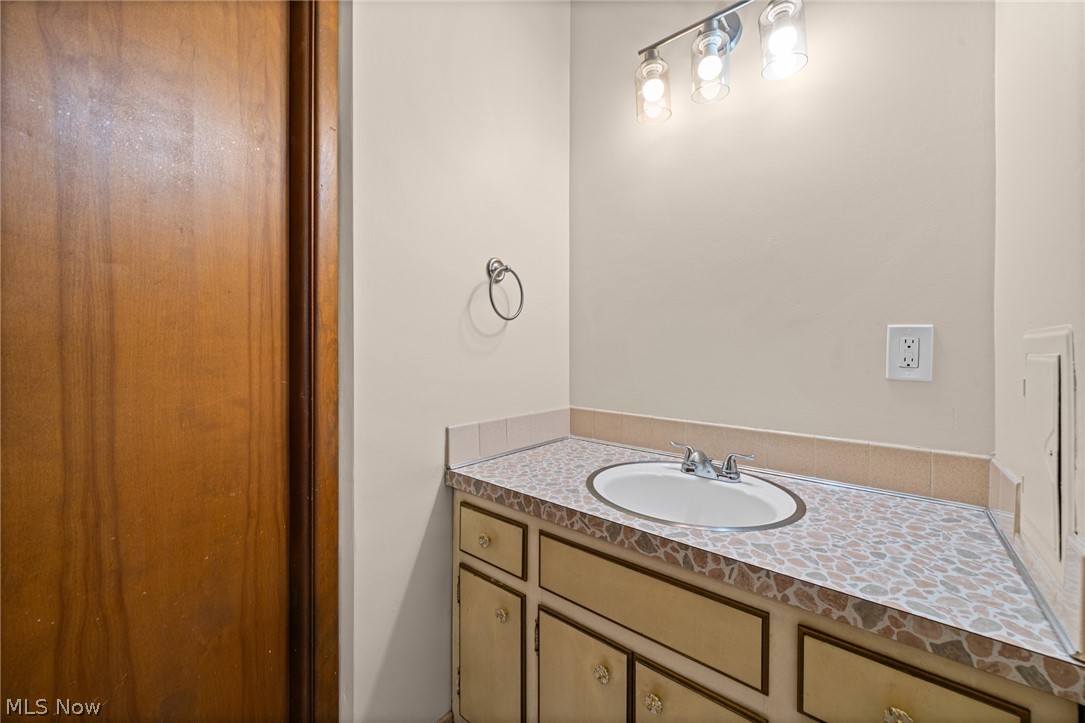 14741 Indian Creek Drive Middleburg Heights OH 44130