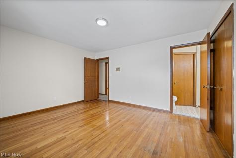 14741 Indian Creek Drive Middleburg Heights OH 44130