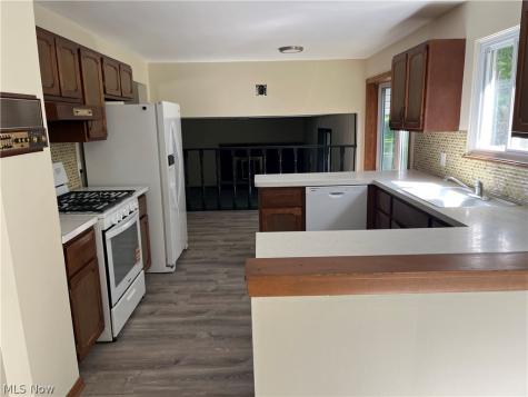 14741 Indian Creek Drive Middleburg Heights OH 44130