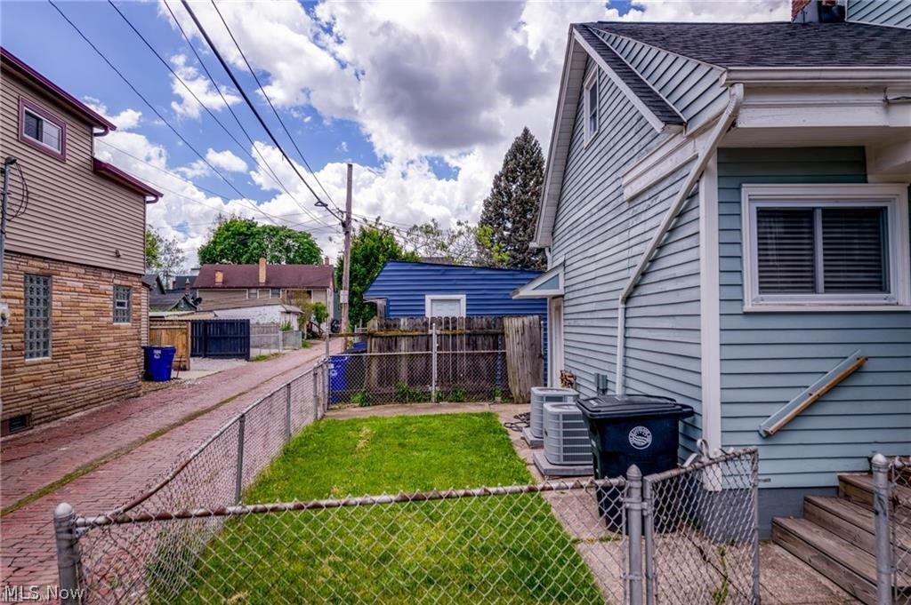 3301 Hancock Avenue Cleveland OH 44113