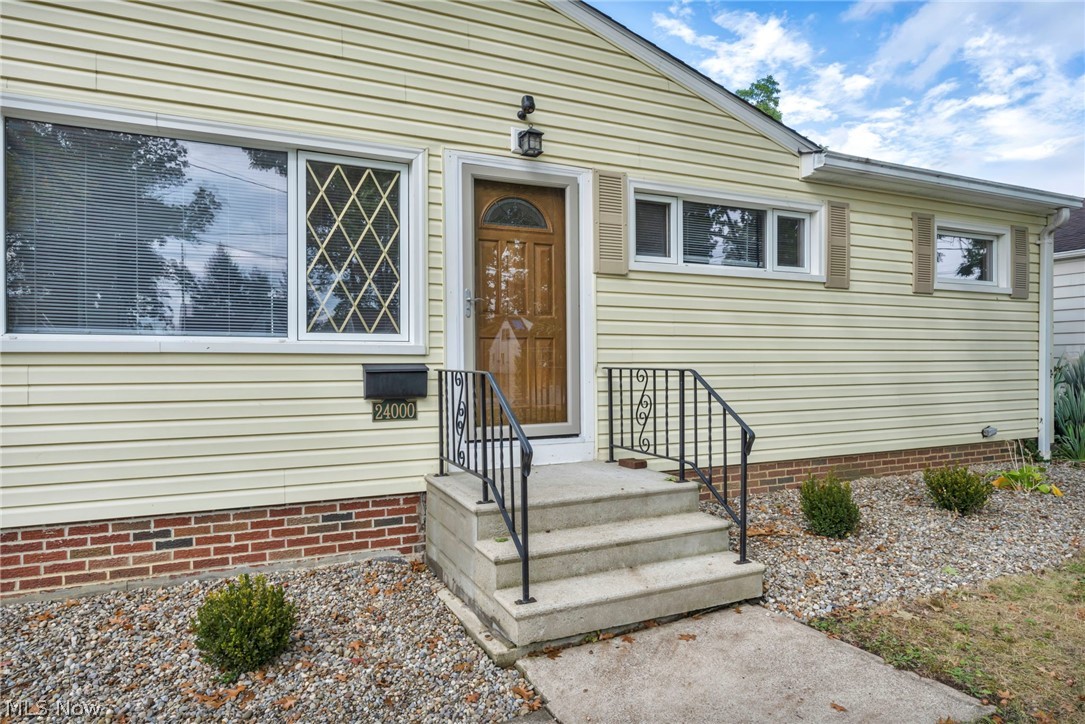 24000 Knickerbocker Road Bay Village OH 44140