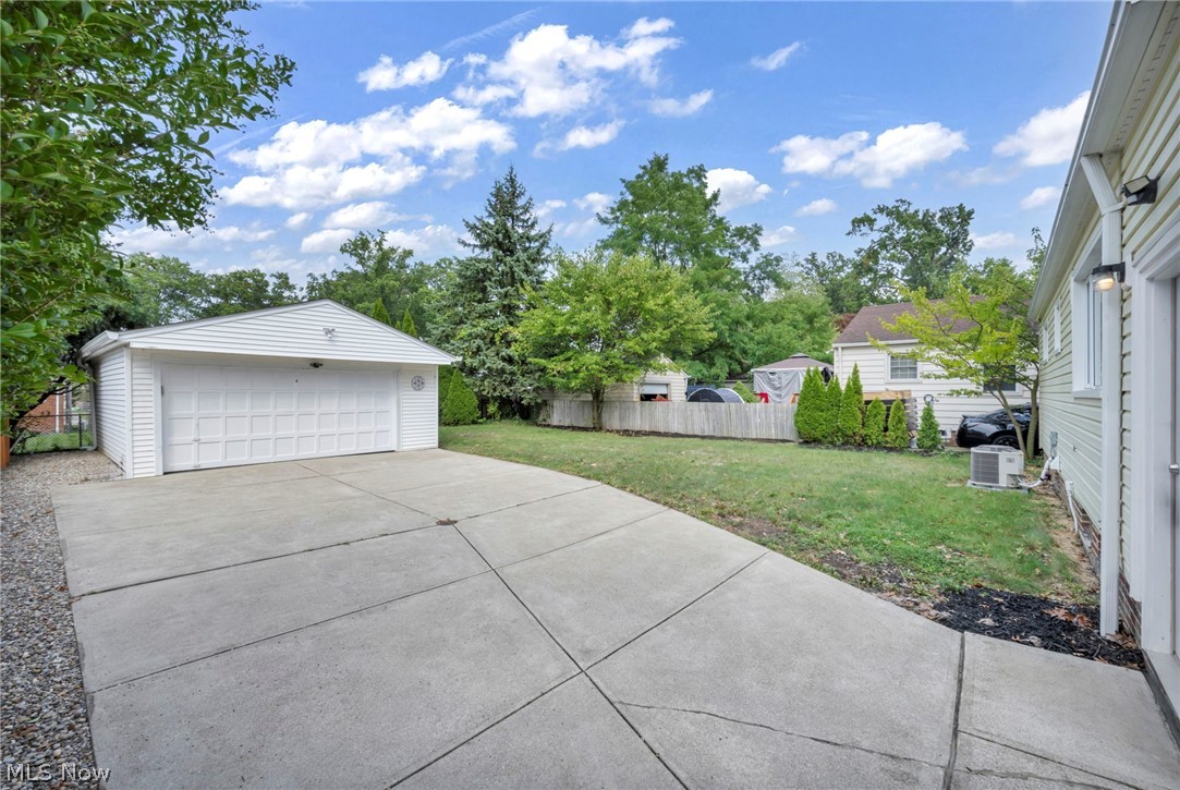 24000 Knickerbocker Road Bay Village OH 44140