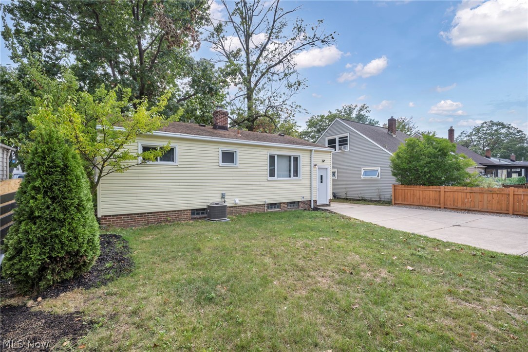 24000 Knickerbocker Road Bay Village OH 44140