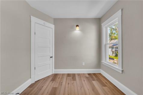 3921 W 21st Street Cleveland OH 44109