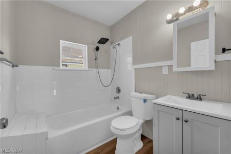 3921 W 21st Street Cleveland OH 44109